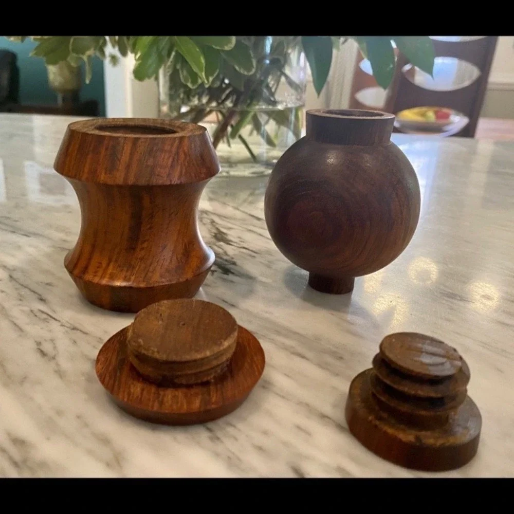 Crate & Barrel Teak Salt‎ & Pepper Shakers Wooden